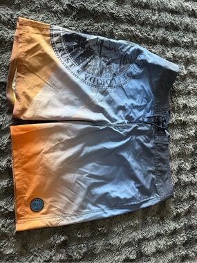 Flo Grown size 38 swim trunks